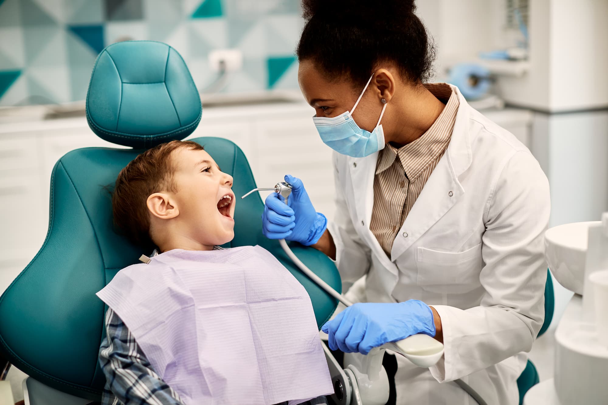 How To Become A Dental Hygienist Salary Requirements Pathways 2022 